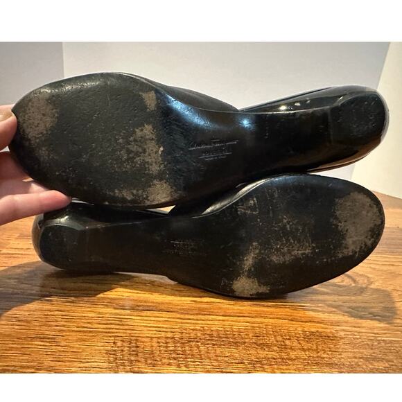 Salvatore Ferragamo Boutique Vara Bow Leather Mule Sandals – Black – Size 9.5B - Picture 7 of 10